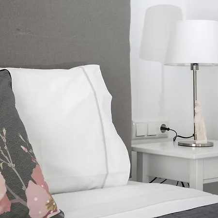 Aelia Apartment